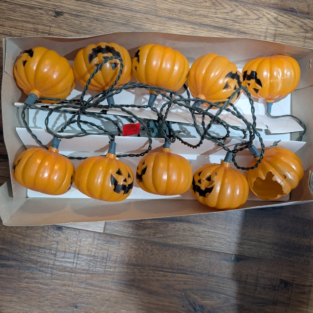 Vintage Jack-o'-lantern Halloween Lights - Picture 8 of 10
